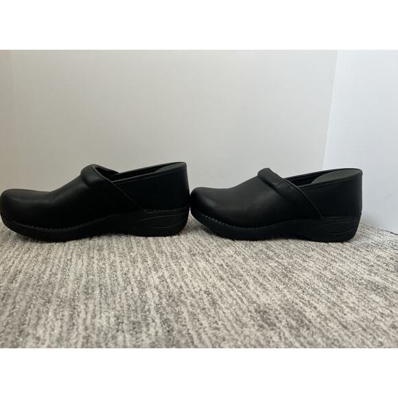 Dansko Women SZ 10.5-11 M Clogs Shoes Men SZ 13.5-14 Leather, Healthcare, EUC - Picture 4 of 9